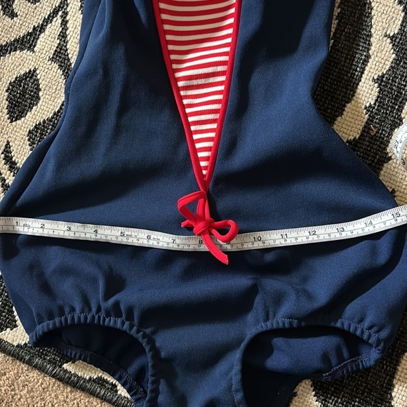 VTG 1960’s One Piece Knit Swimsuit Navy Red Sz 6/8 M Built in Bra Scoop Back - Picture 7 of 8